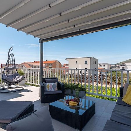 Apartmani Ville Vengo 特罗吉尔 外观 照片