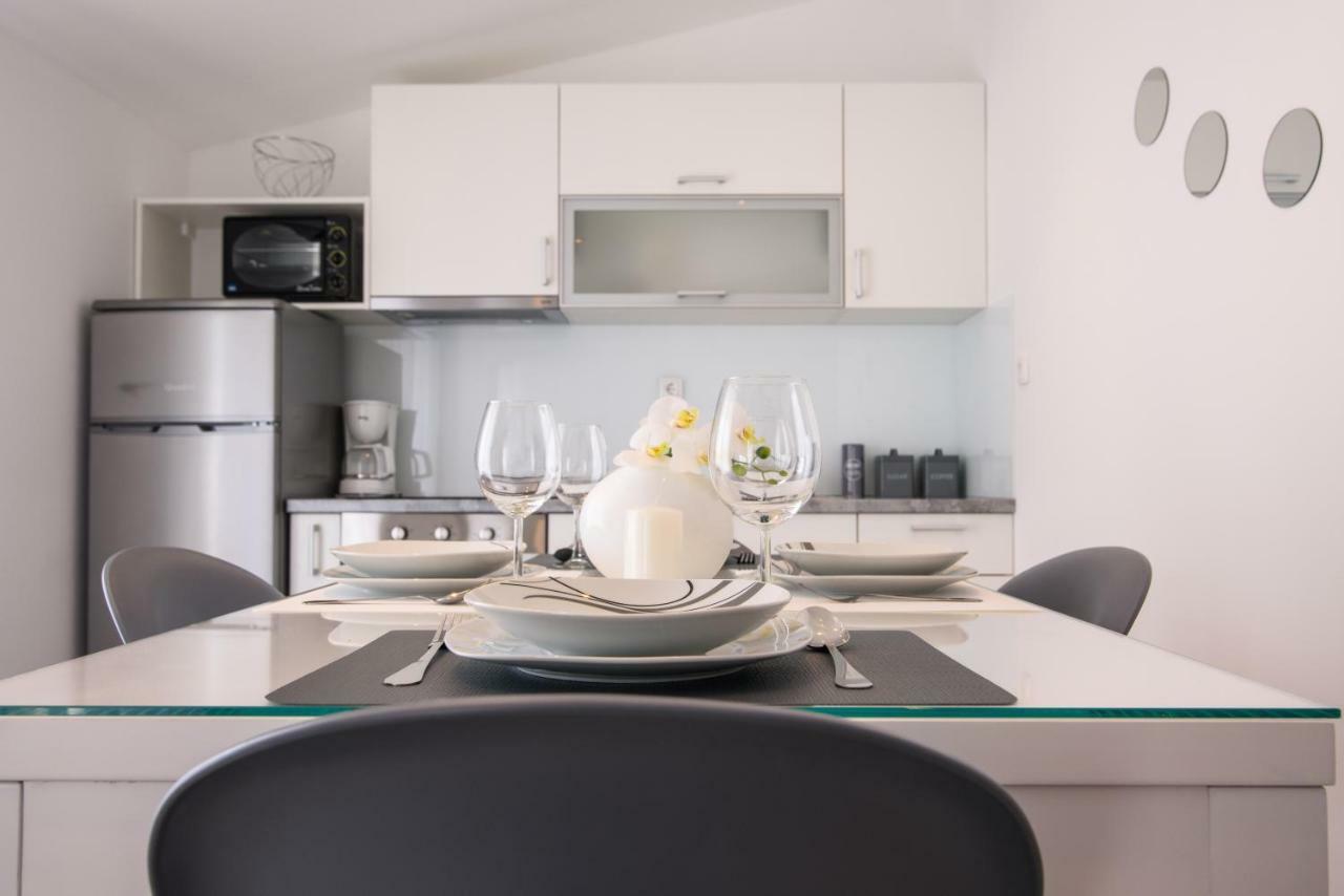 Apartmani Ville Vengo 特罗吉尔 外观 照片